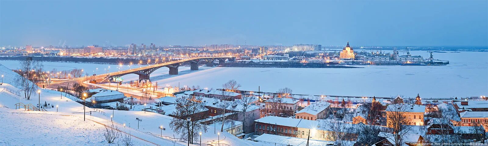 Солнечных дней в нижнем новгороде. Нижний Новгород Волга зимой. Зимняя Волга Саратов. Река Волга зимой Нижний Новгород. Набережная Федоровского 3 Нижний Новгород.