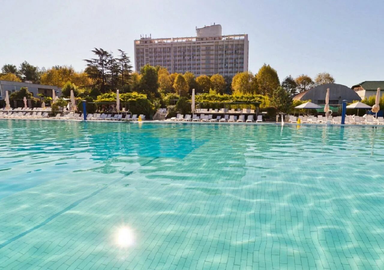 Фрегат сочи адлер. Пансионат фрегат сочи. Курортный городок адлер фрегат. Фрегат адлер. Фрегат 3* адлер.