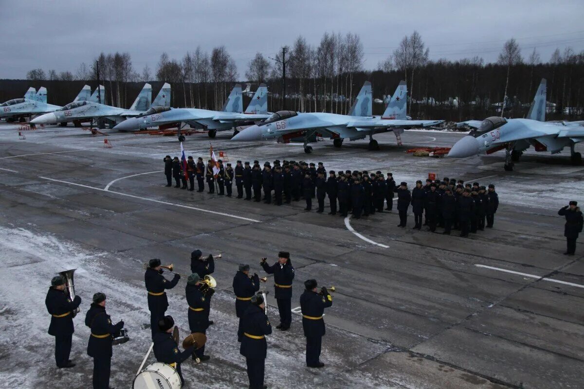 Курск авиополк авиаполк халино. Псковский авиаполк в нижневартовске. Псковский авиаполк в нижневартовске. Псковский авиаполк в нижневартовске. День военно транспортной авиации.