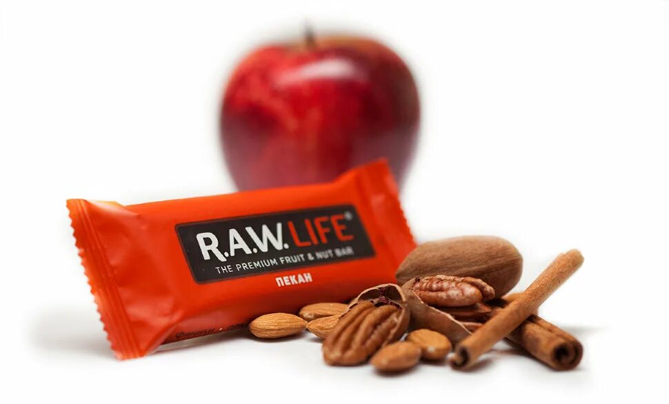 Батончик r. R.a.w. life пекан, 47 гр.. raw life пекан. raw протеиновые батончики. батончики life.