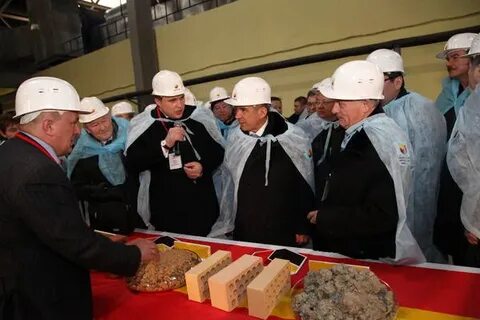 Директор кирпичного завода
