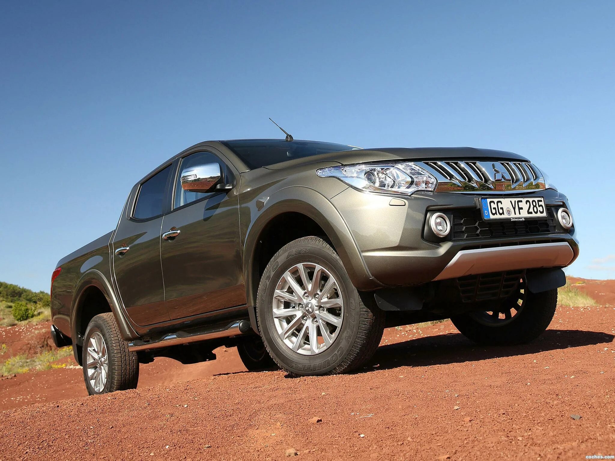 Митсубиси l200. Митсубиси л200 5. Mitsubishi l200 4 поколение.