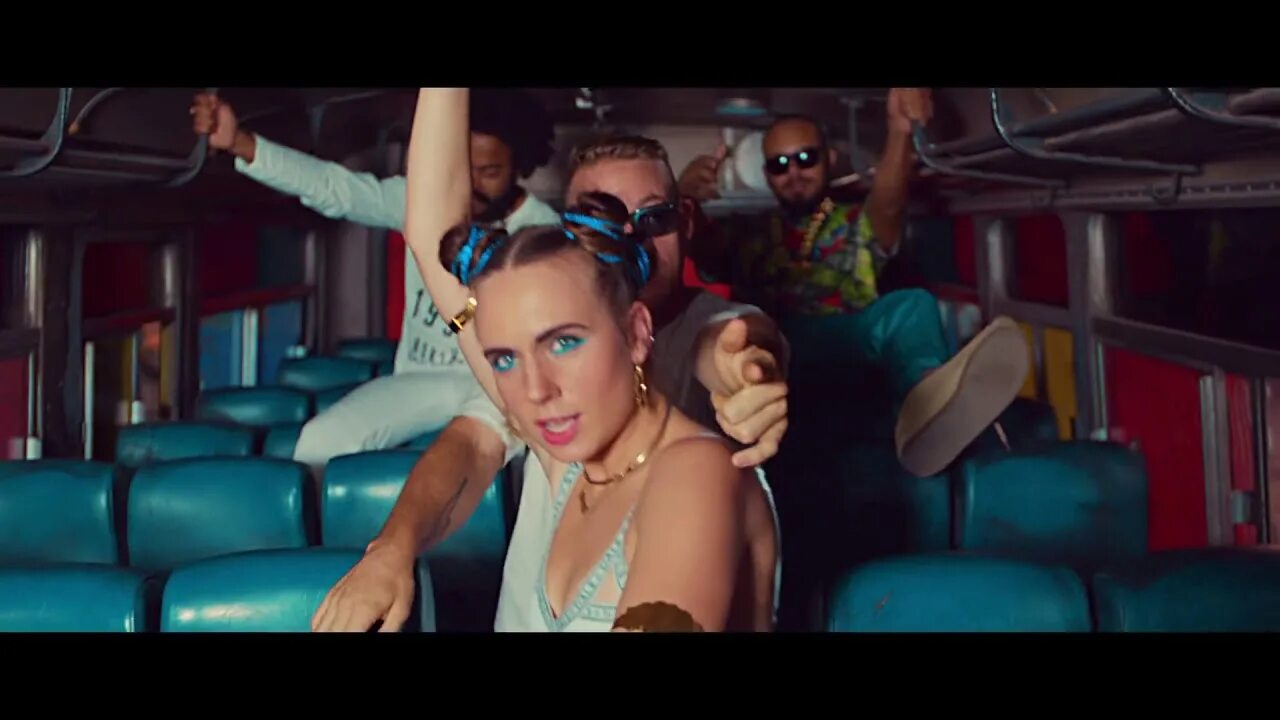 Песня many kiss