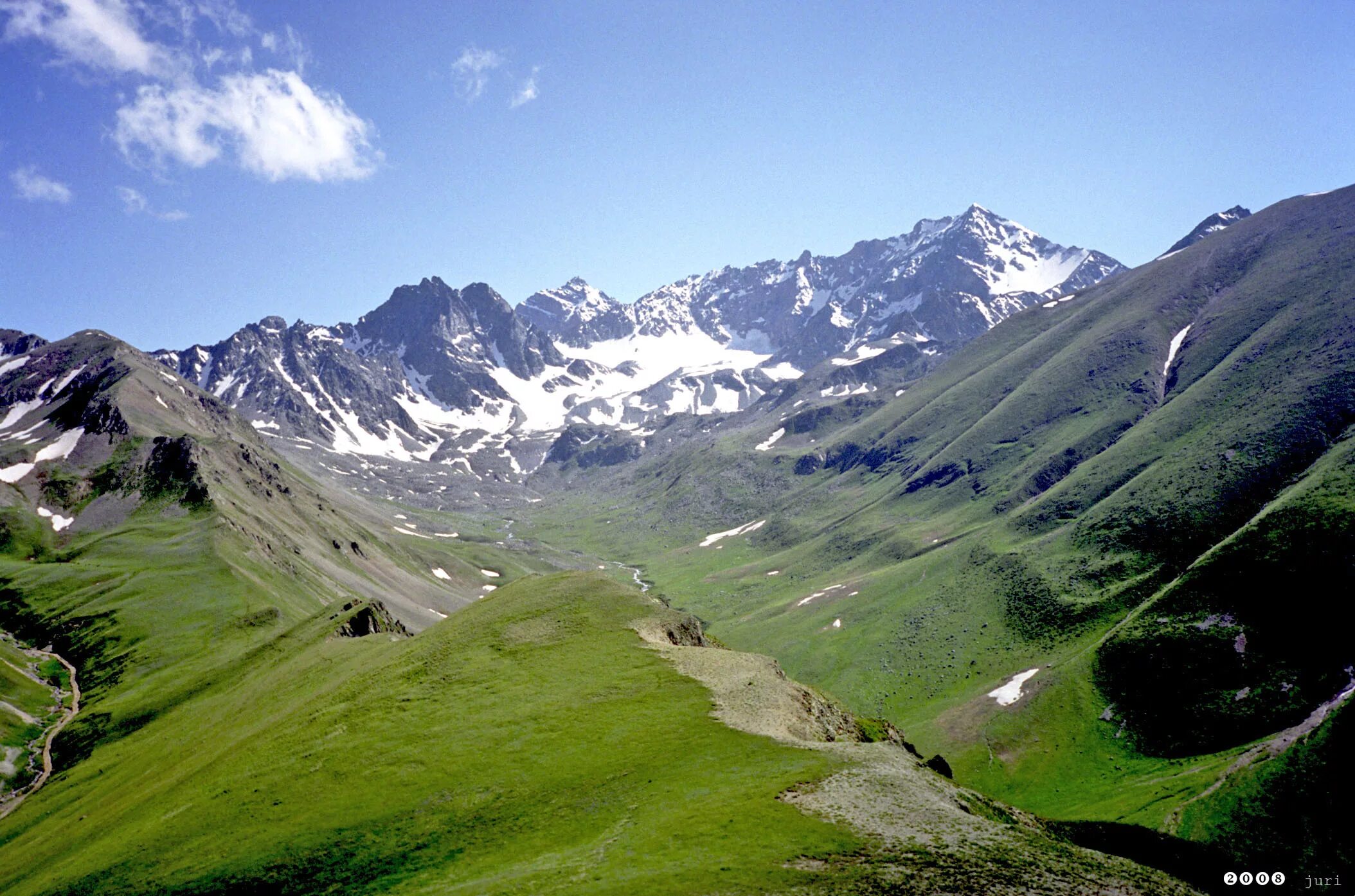 озеро шобайдак мухинское ущелье. ущелье в теберде. теберда мухинское ущелье гора лысая. ущелье аманауз, карачаево-черкесия. джамагатское ущелье домбай.