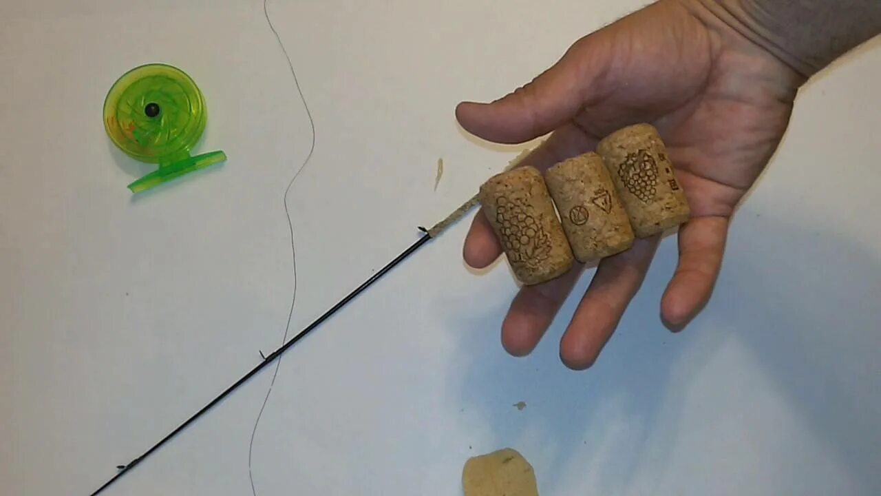 Как самому сделать зимнюю удочку