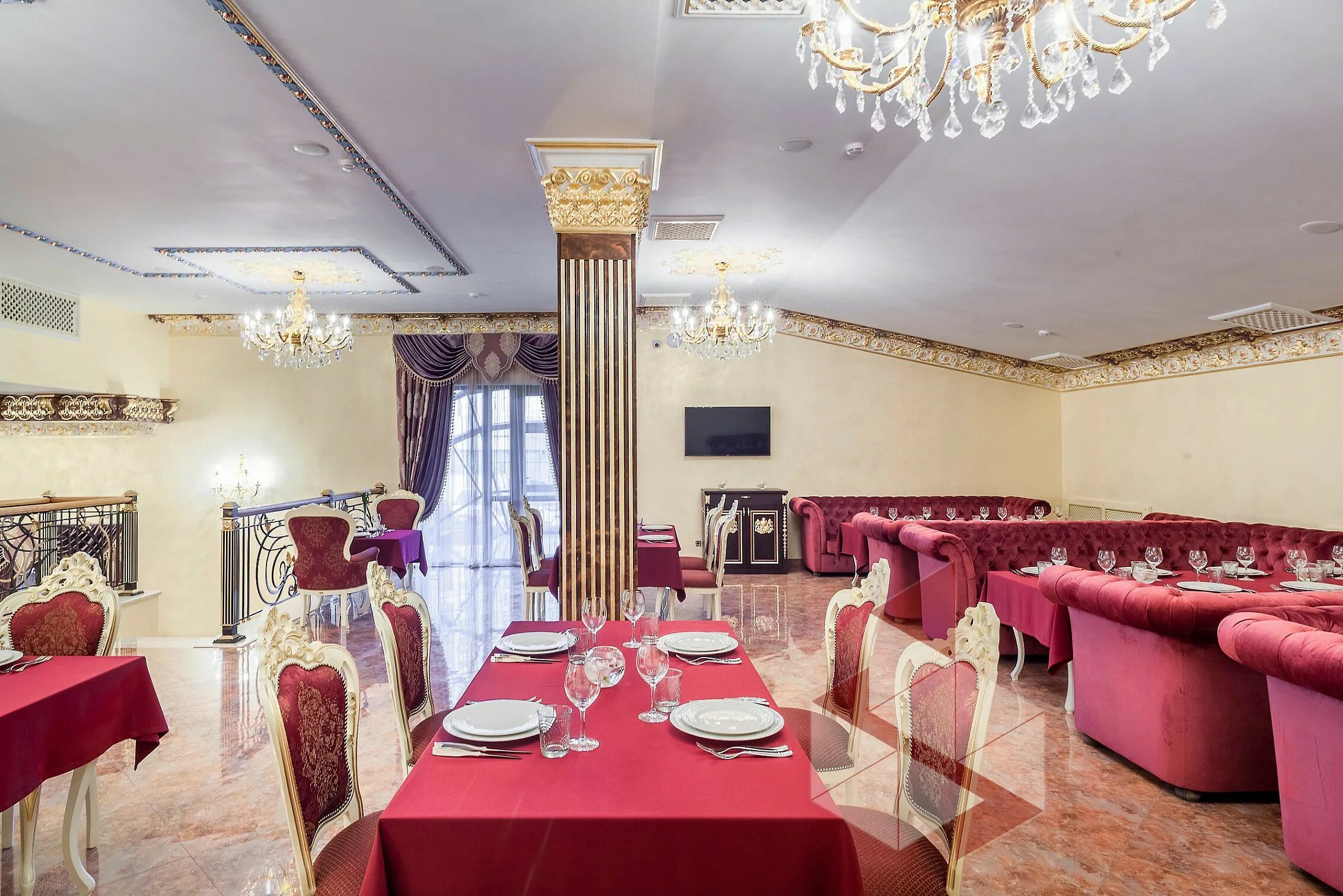 Ресторан император. Ресторан император. Ресторан император холл можайское шоссе. Можайское шоссе 17/1 ресторан император холл. Ресторан император можайское шоссе.