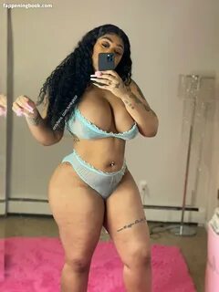 kinkykior Nude OnlyFans Leaks.