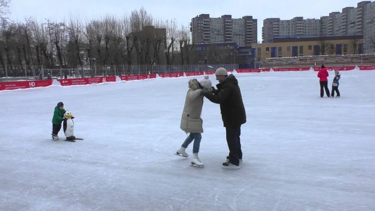 Таганский парк купить билет. Таганский парк каток. Каток сияние льда в Таганском парке. Каток в Таганском парке. Каток Таганский лед.