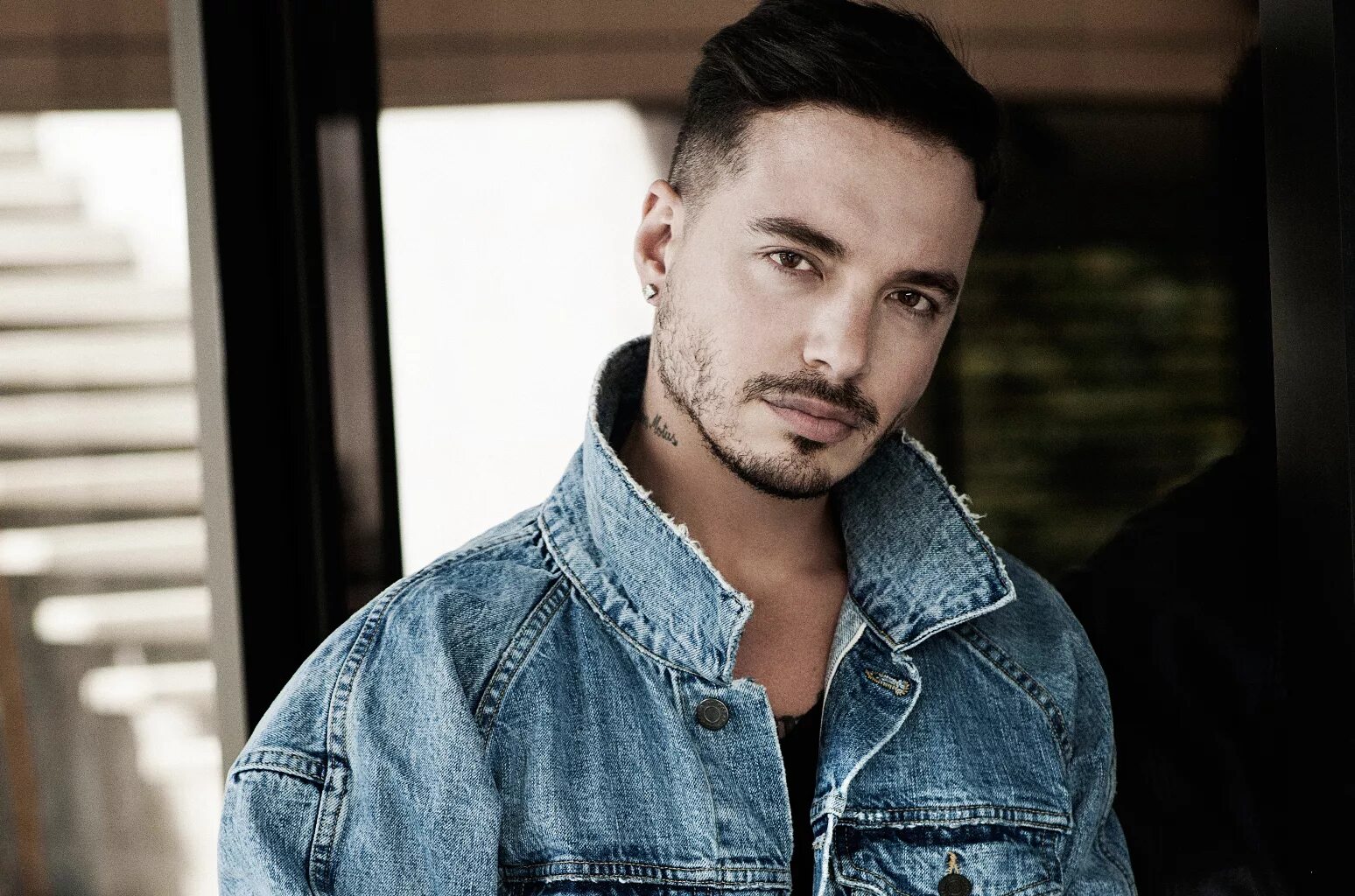 J balvin 2023. J balvin фото. J balvin слушать. J balvin слушать. Джей бальвин.