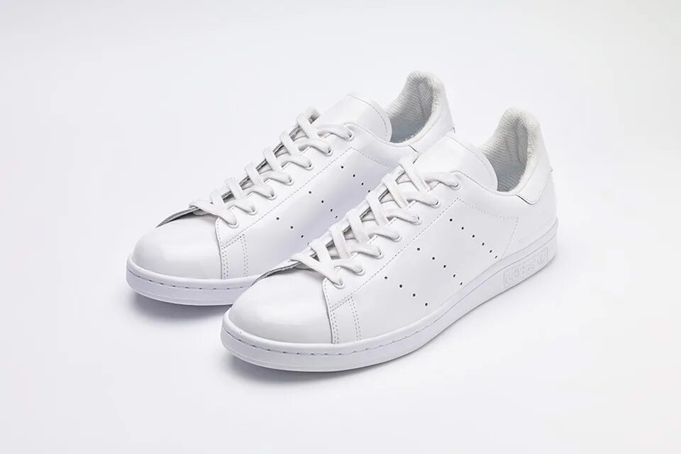 Кеды white. Adidas Stan Smith белые. Adidas Stan Smith White. Stan Smith adidas полностью белые. Adidas Stan Smith PRIMEBLUE.