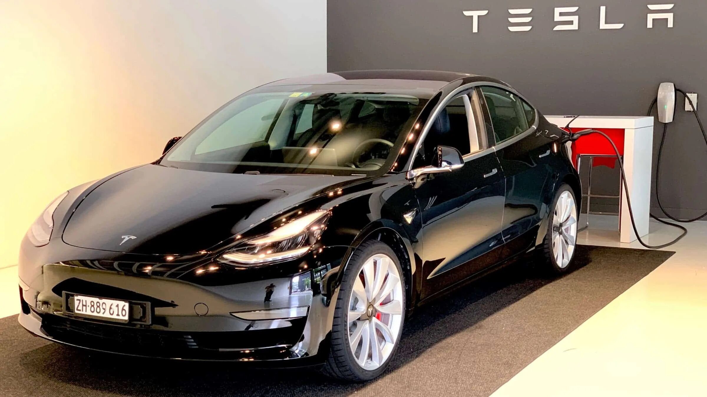 Тесла новая в россии. Тесла s 2022. Электромобиль Tesla model 3 2022. Тесла электромобиль 2023. Tesla model s 2022.