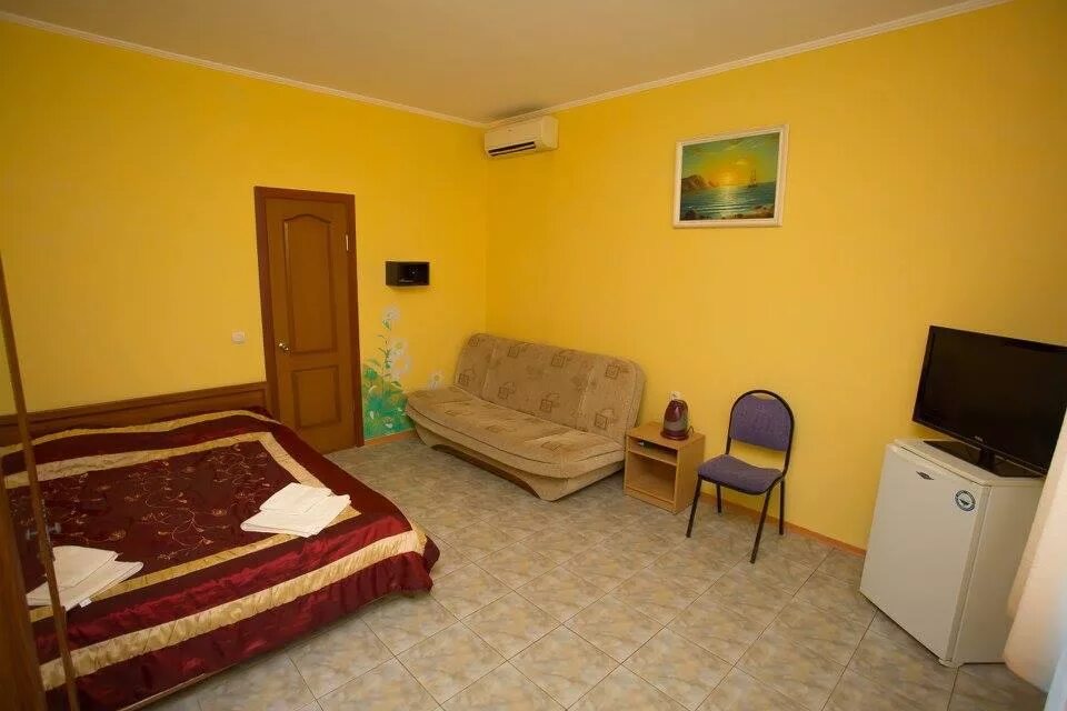 Курорт золотые пески в болгарии. Золотые пески номера стандарт. Фото отель шипка орел. Золотые пески курортная ул. База отдыха золотые пески дагестан.