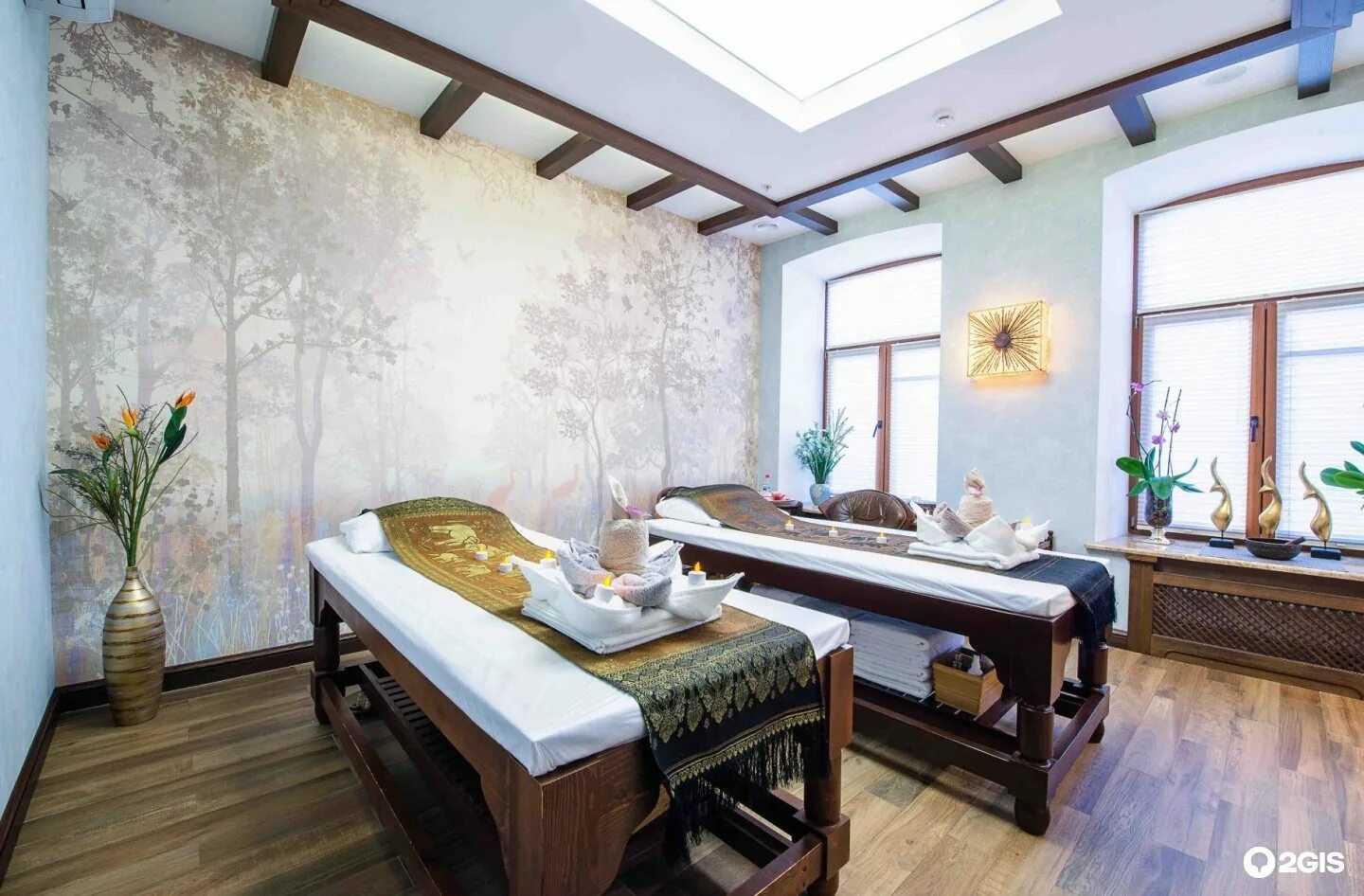 Bali Thai Spa 7 красок Москва. Интерьер кабинета массажа. Спа салон интерьер. Массажный кабинет в тайском стиле. Японский массажный салон