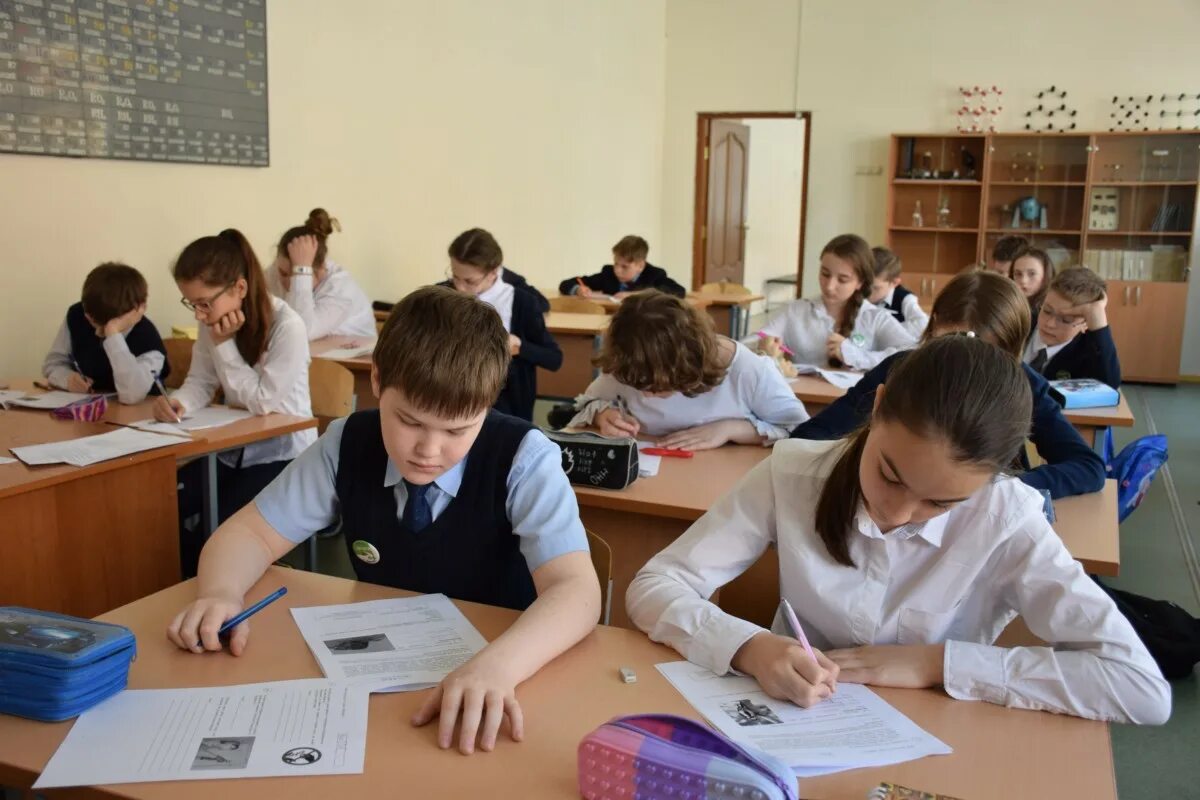 У 8 учеников 1а класса есть допуск