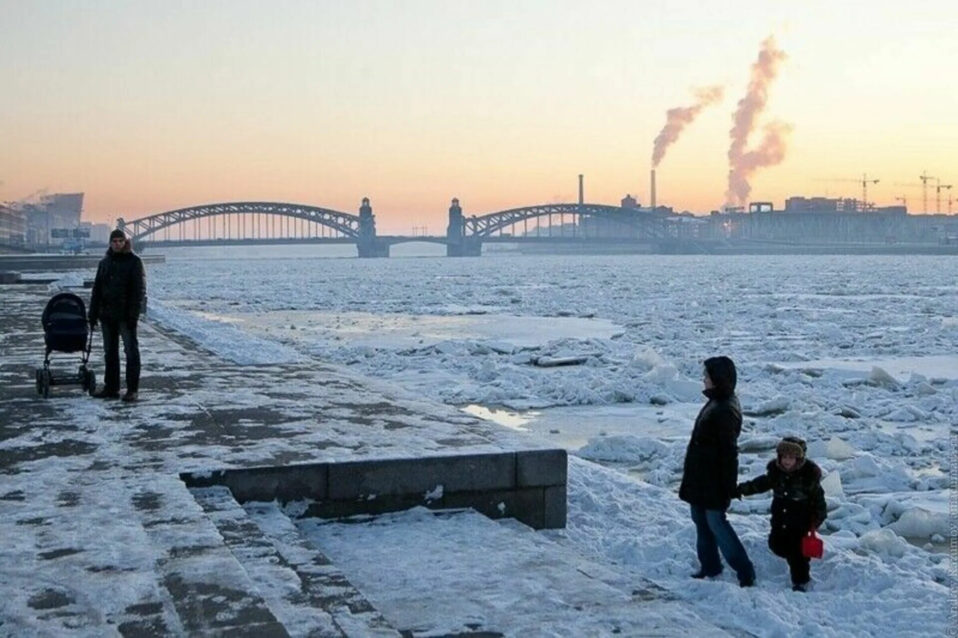 Мороз в Санкт Петербурге. Санкт-Петербург холодная зима. Зима Петербург Мороз. Питер холод. Город холодных ветров