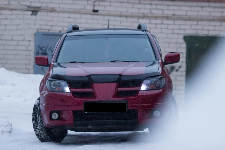 Mitsubishi outlander первое поколение. Аутлендер 1 поколения. Мицубиси Аутлендер 1 поколения. Mitsubishi Outlander 1 поколение Tuning. Mitsubishi Outlander 2004.