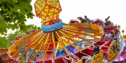 Виды каруселей в парке аттракционов