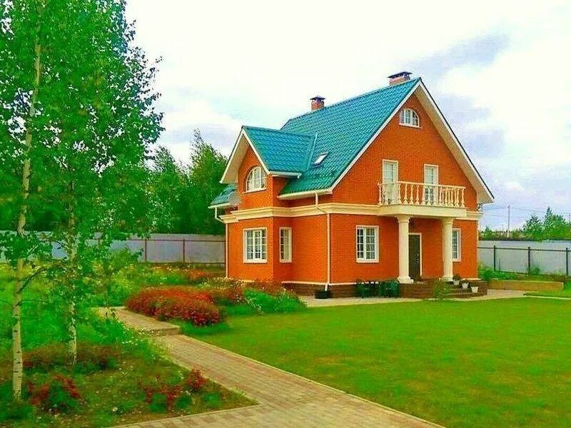 Дом на земле на длительный срок. Коттеджный поселок &quot;дом с лужайкой&quot; волгоград. кирпичный дом с участком. продается двухэтажный дом. сельский дом из кирпича.