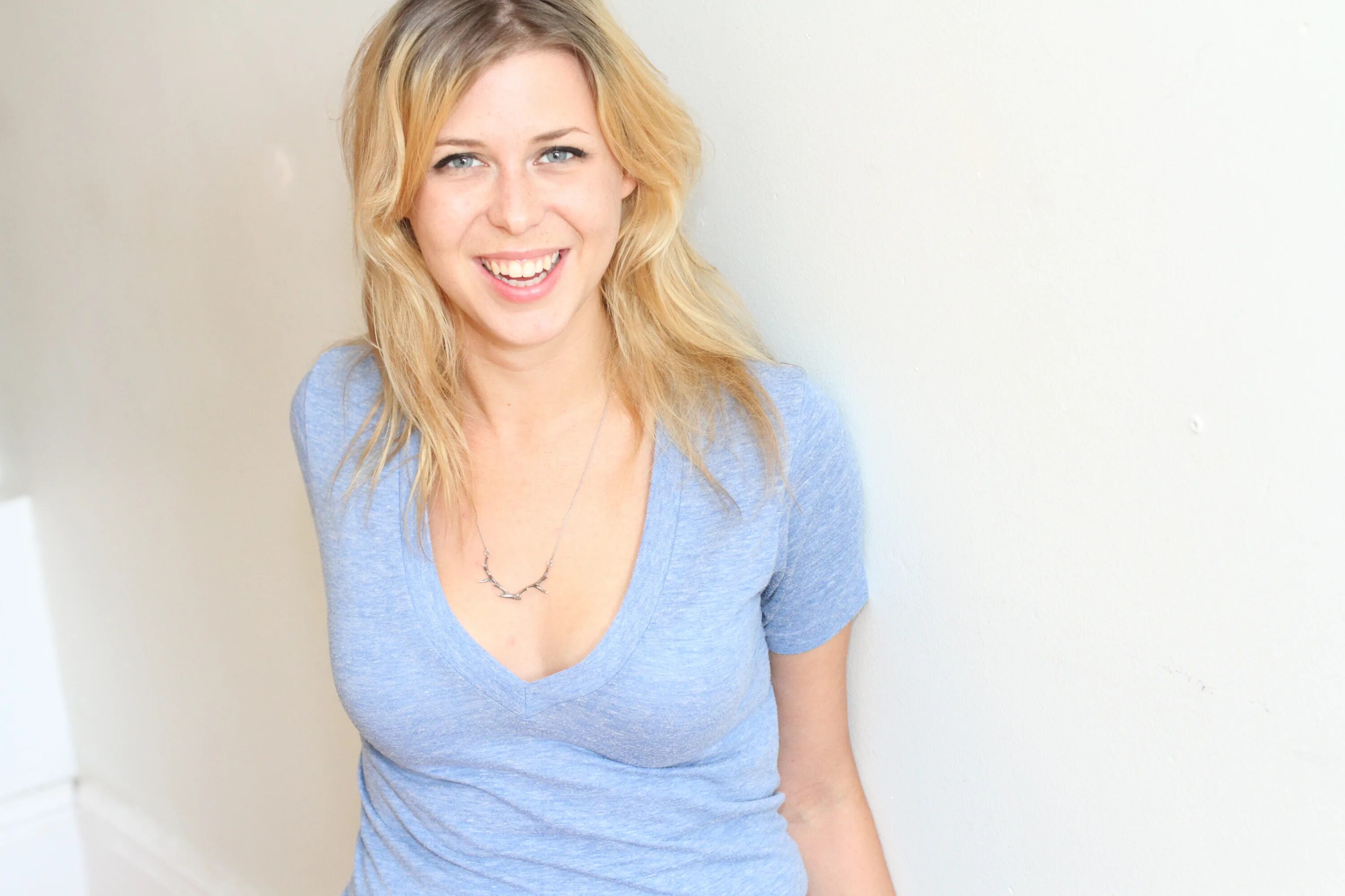 Radka (5265) кастинг. Raina w 50. Radka 1122. Radka 1122. Raina lawson.