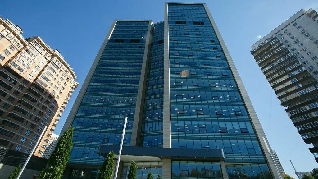 Изюмская 37 к3. Москва 22 55. Москва, саратовская улица, д 22. Бизнес центр нагатинский вид из метро. Москва, изюмская улица, 22.