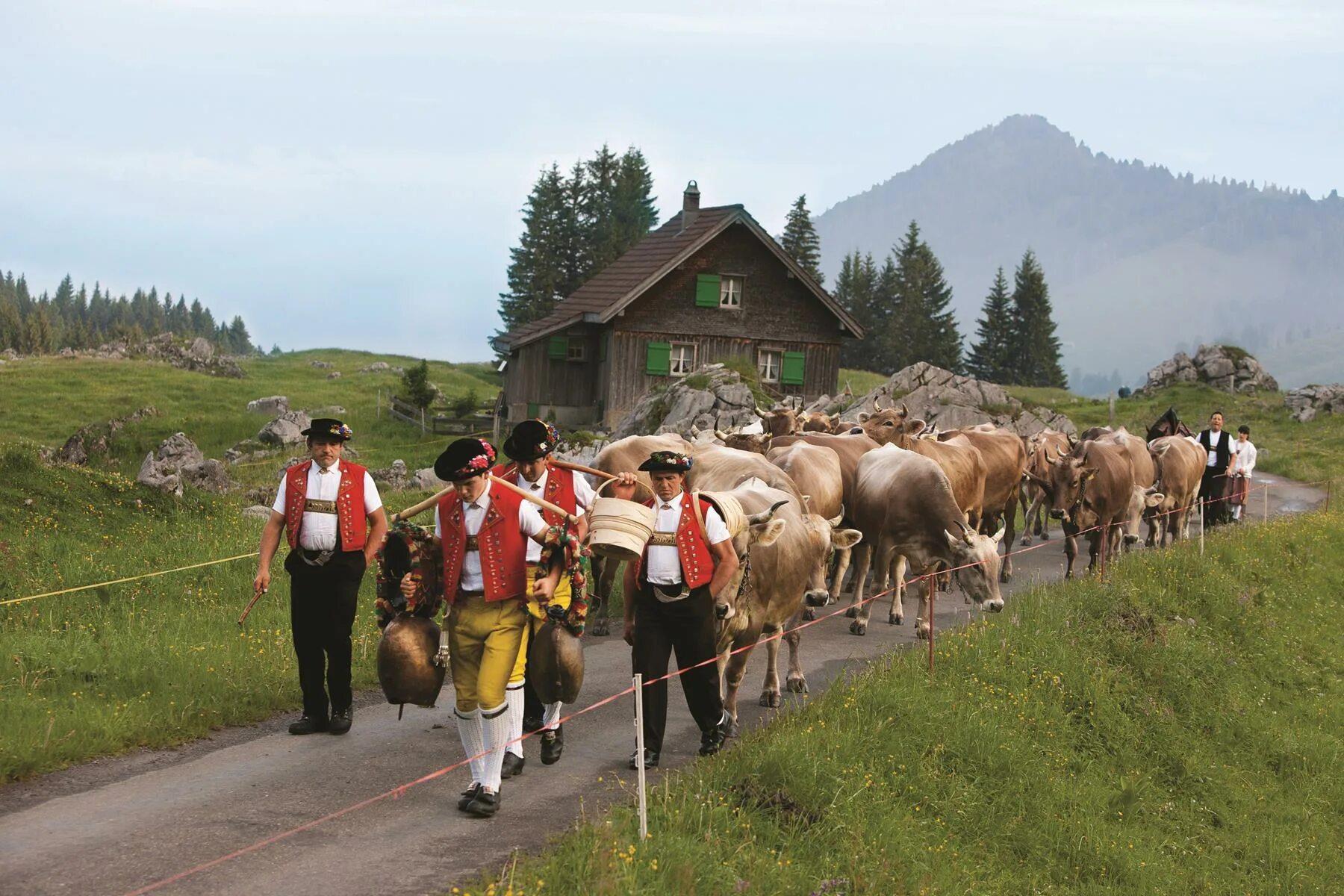 Швейцария численность населения. Йодль Швейцария. Традиции Швейцарии Betruf. Йодль Швейцария пастухи. Кантон Аппенцелль.