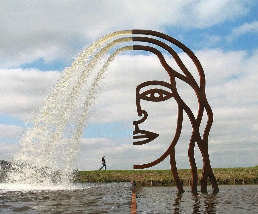 Вода скульптор