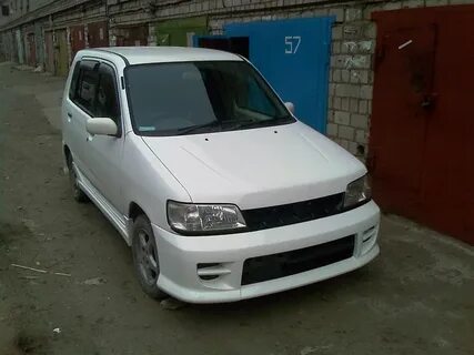 Nissan cube az10