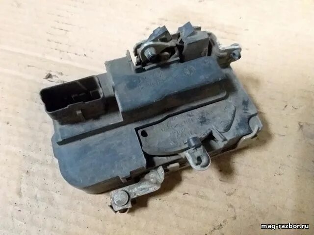 замок двери датсун