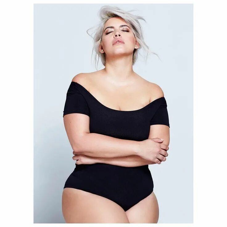 Lane bryant. Плюс сайз эшли грэхем. Мода сайз плюс 2022 плюс-сайз. Модели плюс сайз кастинг. Фотосессия для женщин плюс сайз.