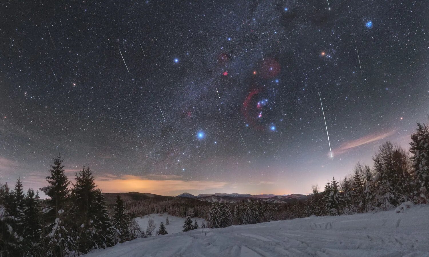 Небо украшают звезды. Метеоры Квадрантиды. Звездопад Персеиды 2023. Бетельгейзе астрофотографии. Пик метеорного потока Квадрантиды.