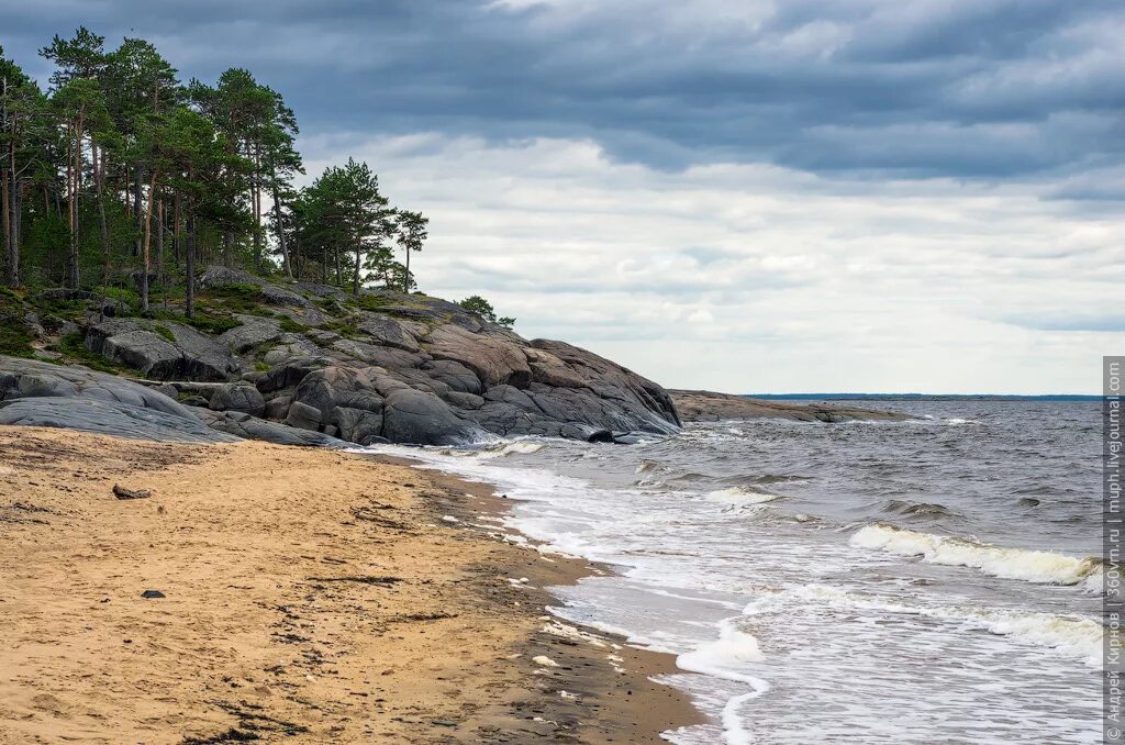 Берегов кий. Город онега остров кий. остров кий в белом море. кий остров архангельская область. онега город у белого моря.