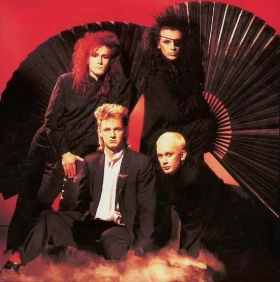 Like a record dead or alive. Dead or alive группа. группа dead or alive 2025. dead or alive британская группа 1984. дед о элайв группа.