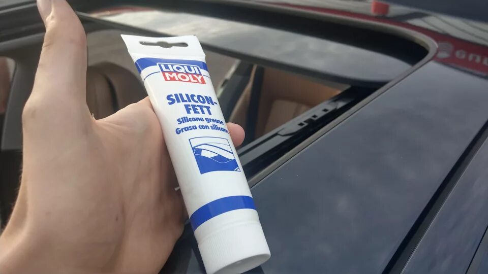 Чем смазать люк в автомобиле. Раскоксовка двигателя liqui moly артикул. Чем смазать люк в автомобиле. Смазка направляющих люка мерседес. Чем смазать люк в автомобиле.