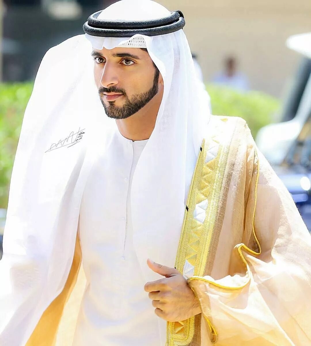 Происходит от арабского. Шейх Дубая Хамдан. Принц Дубая Хамдан. Принц Шейх Хамдан.
