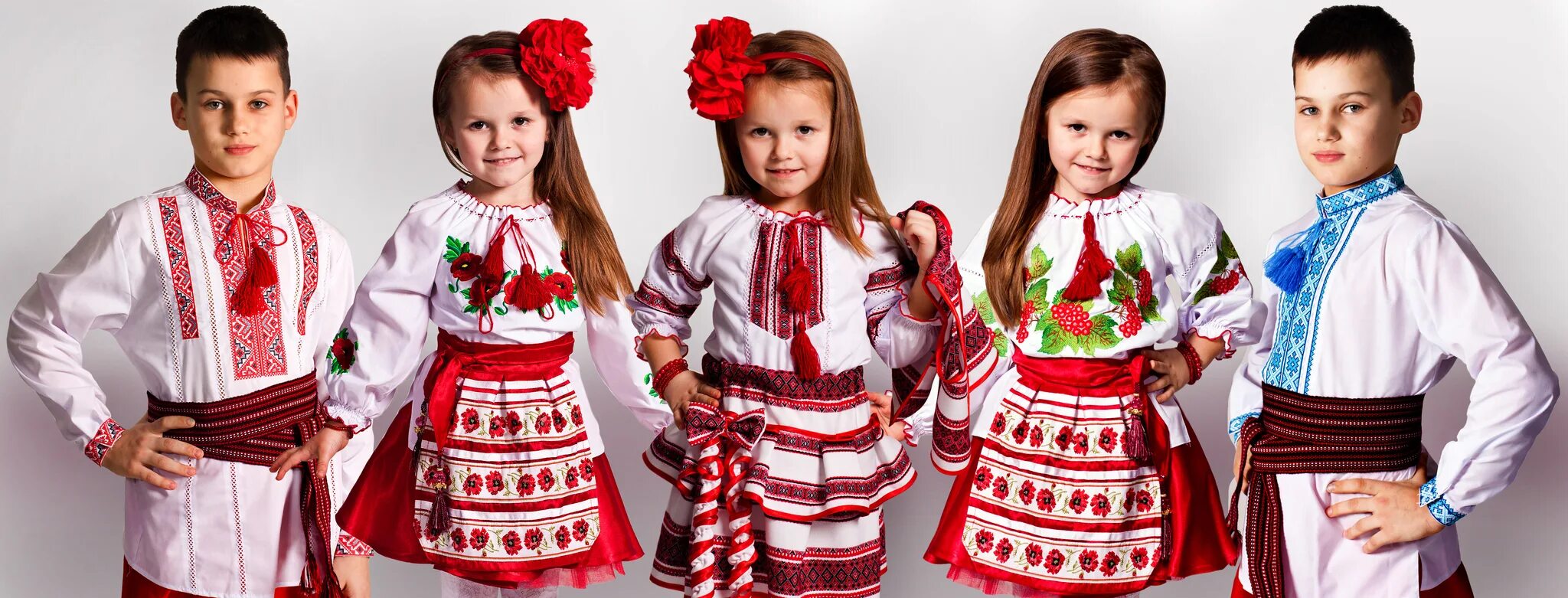 Украинская одежда 6. Белорусский национальный костюм. Украинский костюм. Белорусские народные костюмы для детей. Белорусский костюм для девочки.