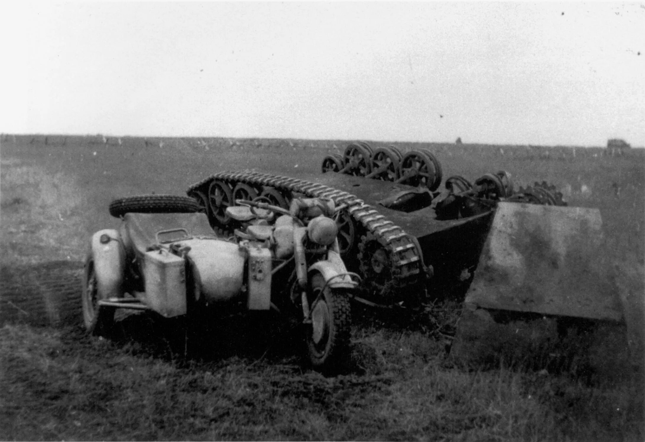 Сколько фашистских танков уничтожил артиллерист. Курская битва 1943. Боргвард Курская дуга. Курская битва бой артиллеристов. Боргвард танкетка Варшавское восстание.