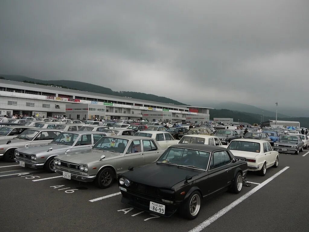 Аукционы японии дв. Легендарные японские авто. Японские аукционы автомобилей. Легендарные японские Тачки. Легенды японского автопрома.