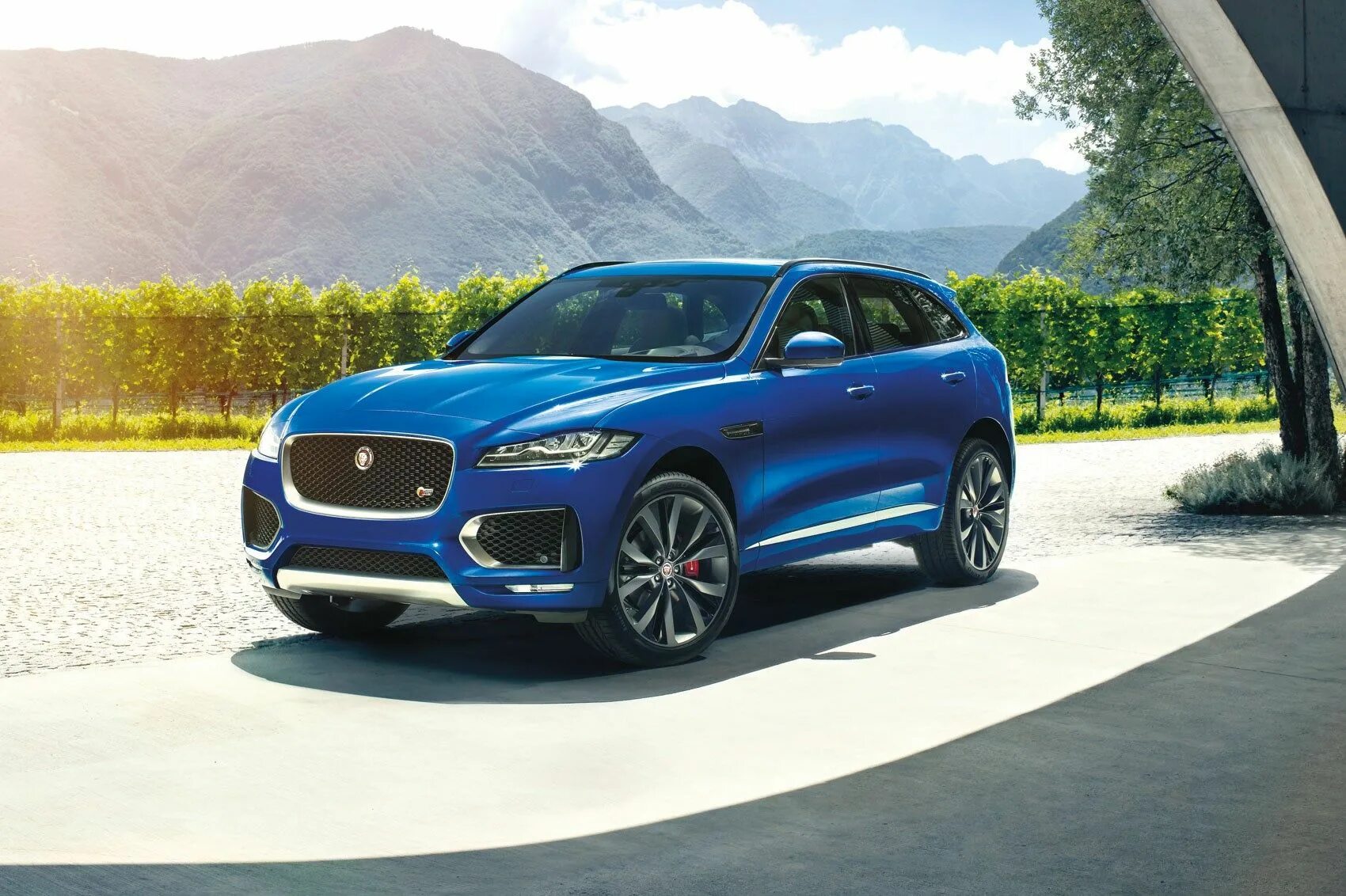 F pace обзор. F pace обзор