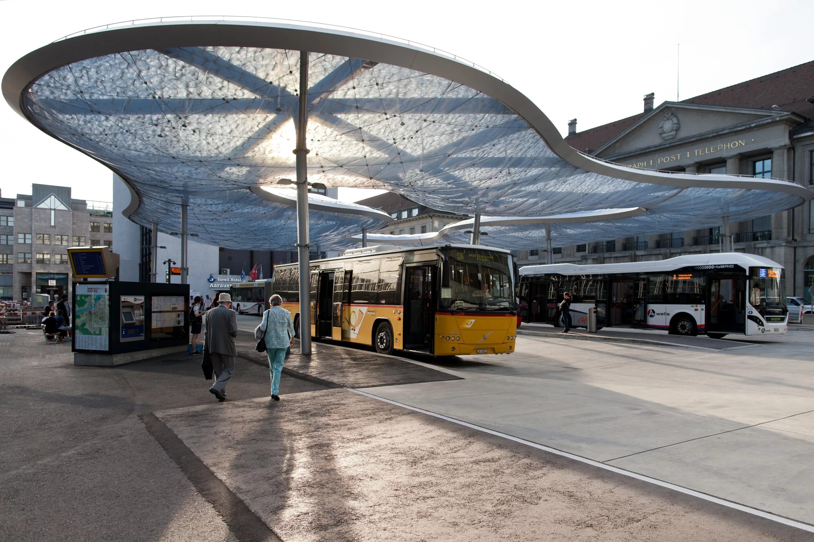 Автовокзал Тилбург, Нидерланды. Bus Station – автобусная станция. Болтон Bus Station. Автовокзал Поппенбюттель (Германия).