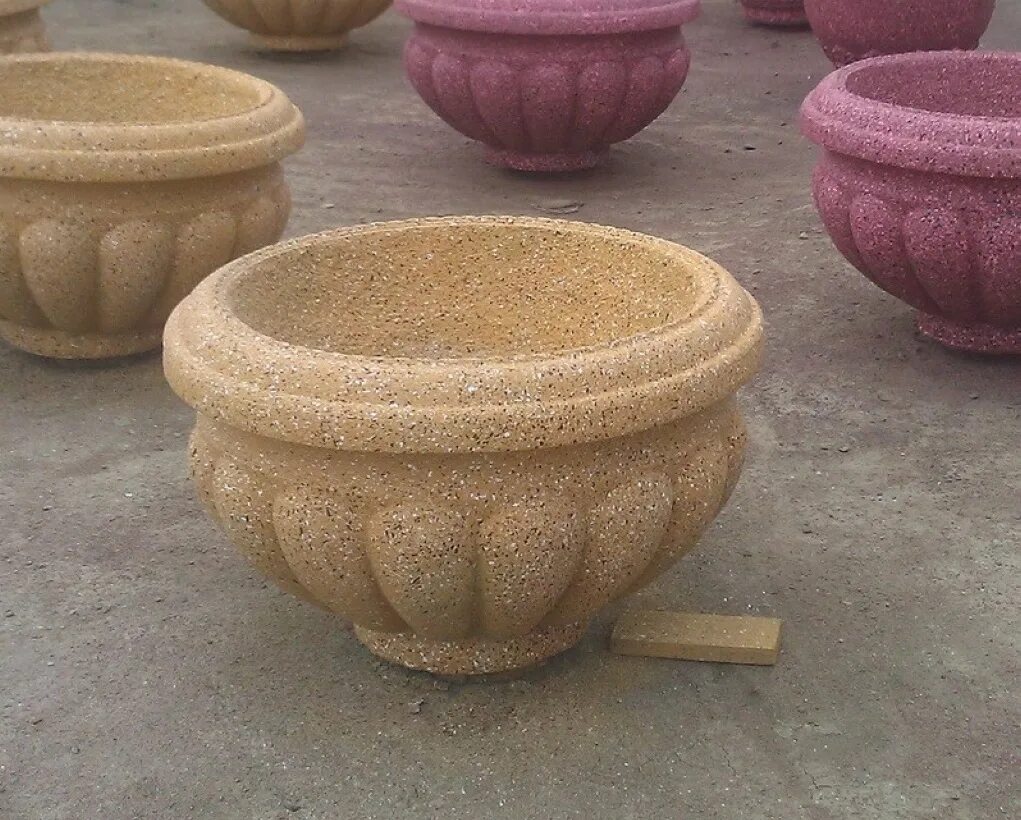 Вазон шамотный. Вазы из гипса. Вазон античный. Вазон 1. Горшок 8л коричневый с поддоном (уп.