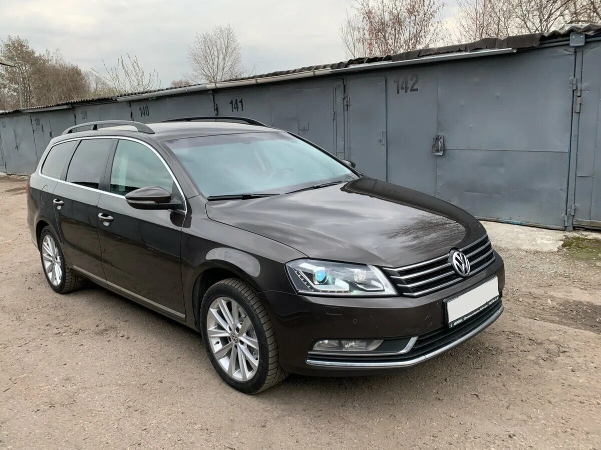 Куплю фв пассат. Volkswagen Passat b7 универсал. Volkswagen Passat 2013 универсал. Пассат б7 2013 универсал. VW Passat b7 2013.