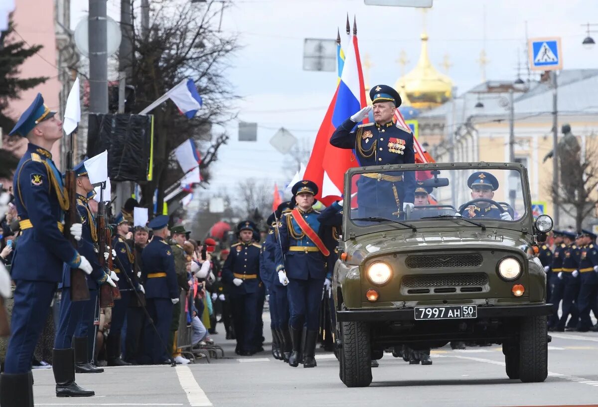 Во сколько парад в твери. Парад победы 2025 тверь. парад тверь 2025. парад в твери 9 мая. парад победы в твери 2025.