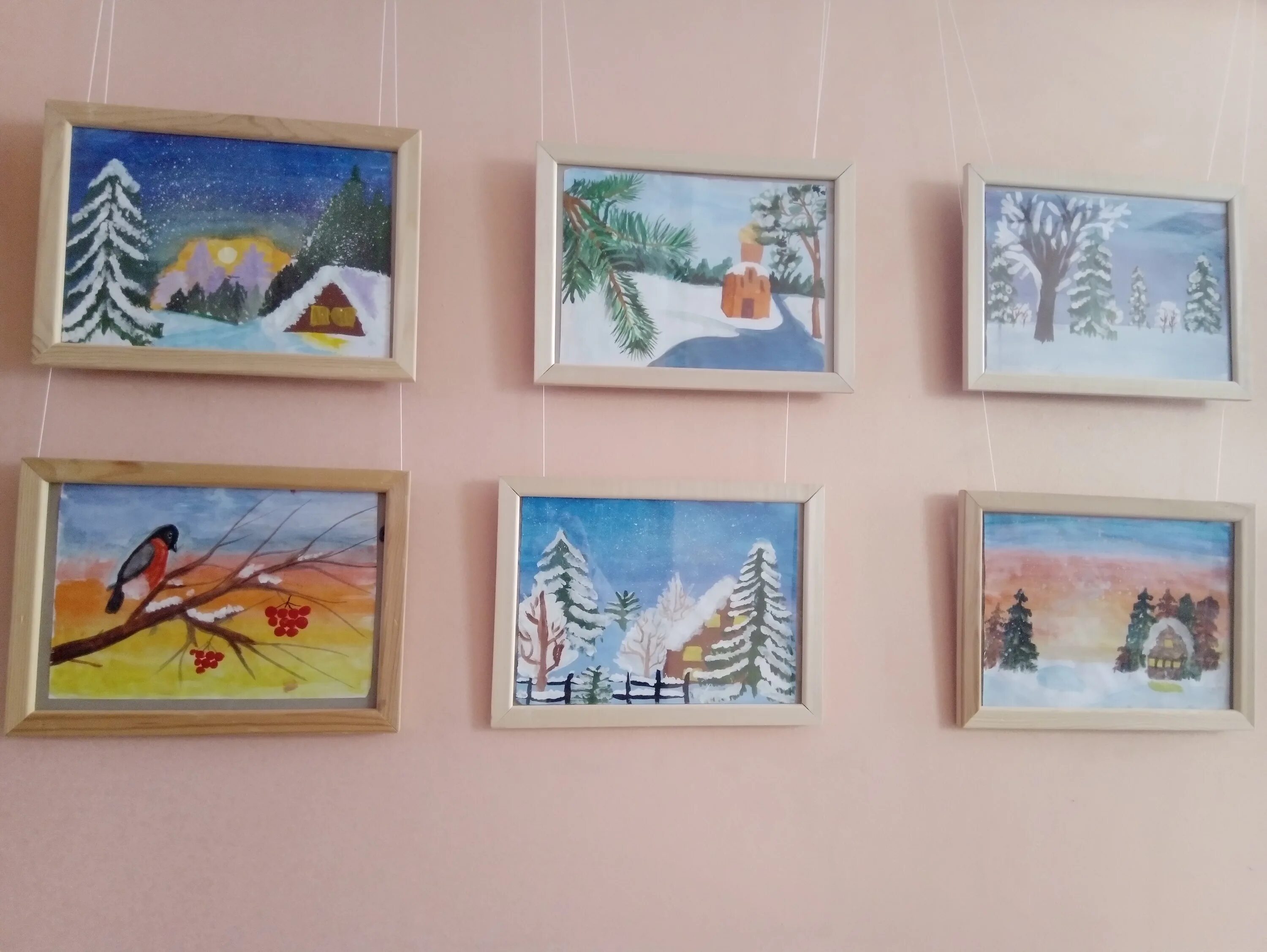 Выставка рисунков зима