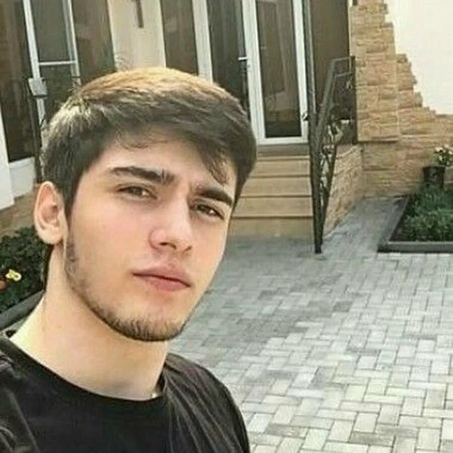 Молодой дагестанец