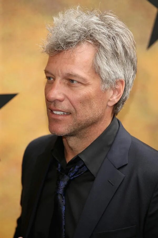 Джон бон джови сейчас. Джон бон джови. bon jovi сейчас. jon bon jovi сейчас. bon jovi сейчас фото.