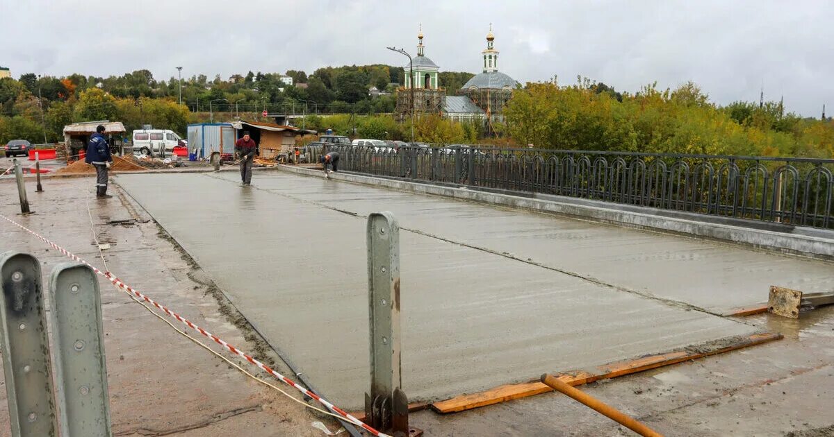 Крестовоздвиженский мост Смоленск. Успенский мост Смоленск. Мост Смоленск Колодня. Бетонный мост.