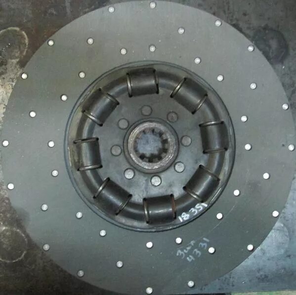 Диск сцепления 4331-1601130-01. Диск сцепления зил-4331 тарз. Диск сцепления зил 4331-1601130. Диск сцепления зил-4331 тарз. Диск сцепления ведомый зил 5301.