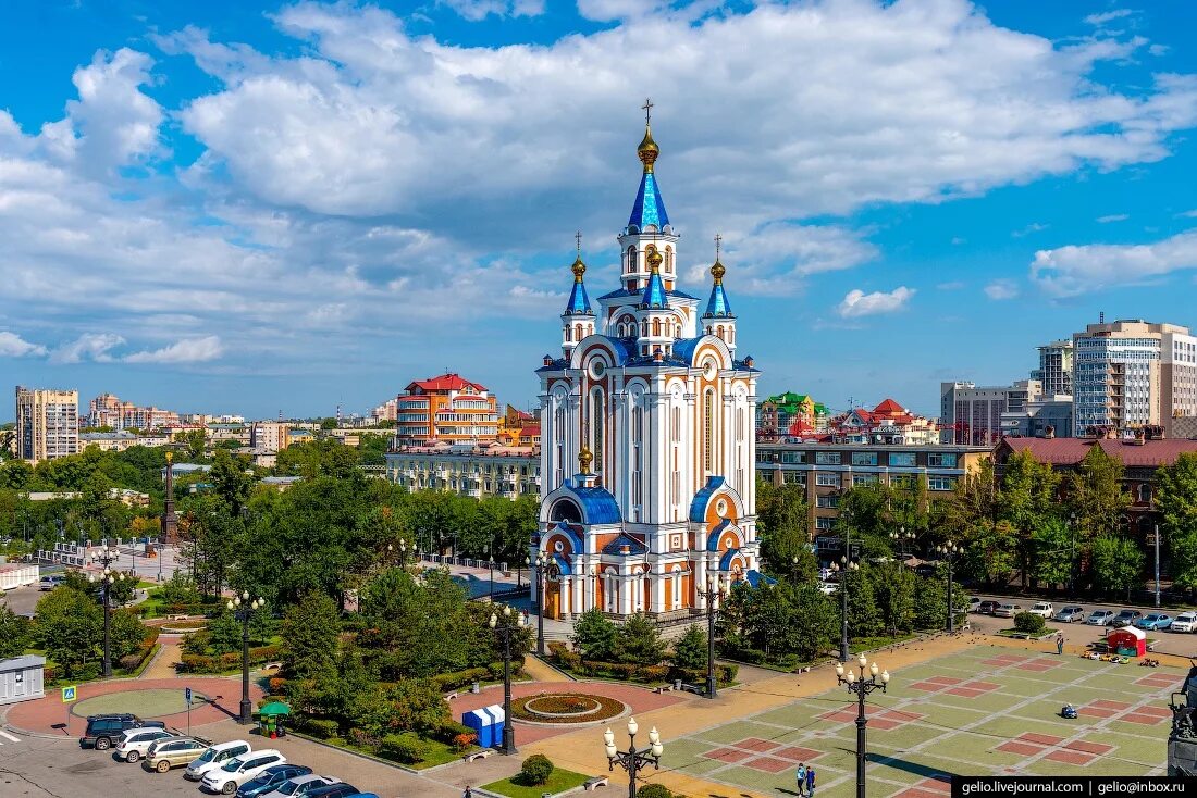 Чем известен хабаровский край. Город Хабаровск Комсомольская площадь храм. Хабаровск столица дальнего Востока.