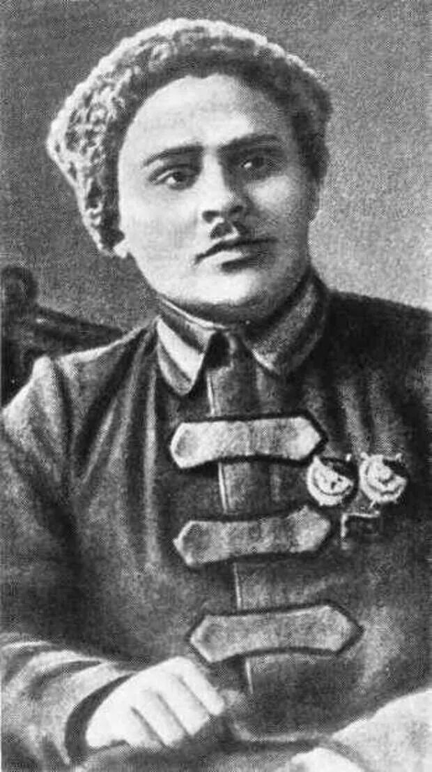 В м примаков. Примаков виталий маркович. комкор примаков виталий маркович. примаков червонное казачество. виталий примаков герой гражданской.