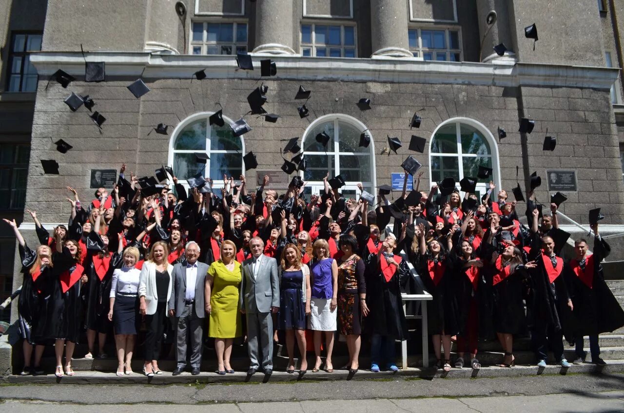 Доннту фото. Профессора доннту. Кафедры доннту. Факультет компьютерных информационных технологий и автоматики. Елена журавель доннту.